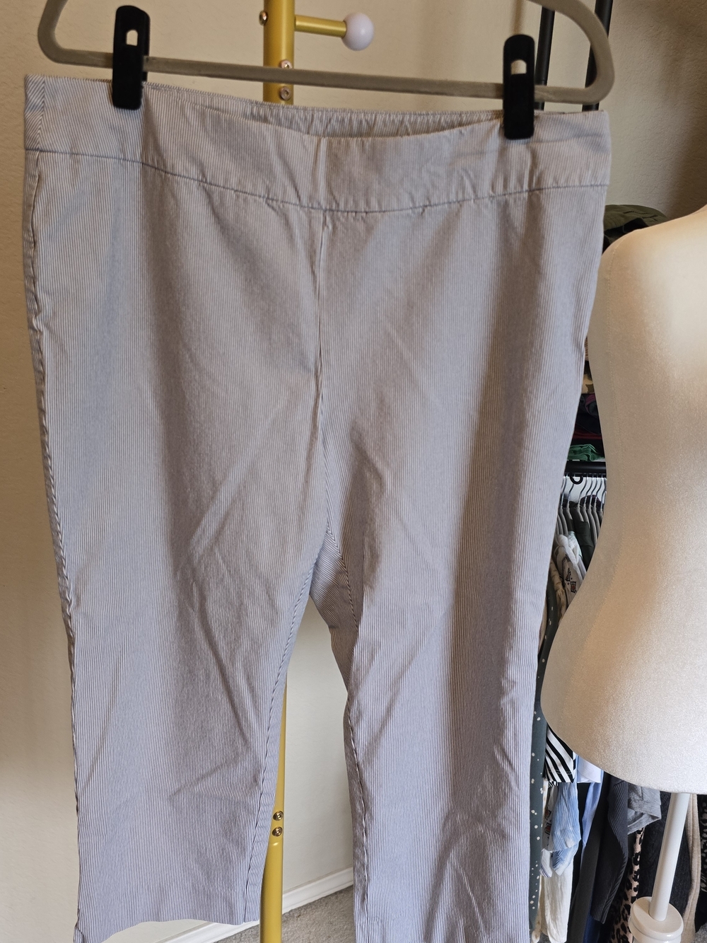 Chico's Light Blue Pinstripe Capris
